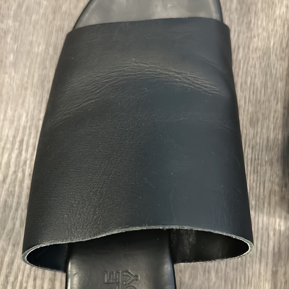 Little Burgundy black slide sandal - Picture 3 of 7